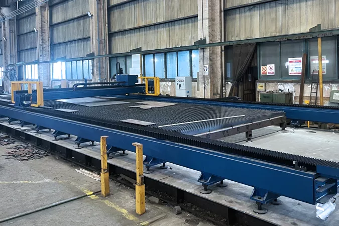 Laser cutting machine